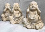 All&eacute;gorie des 3 singes par des statues de Bouddha en pierre de lave