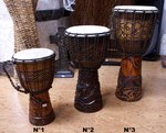 djembé en bois tendu d'une peau de chèvre naturelle