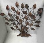 Arbre de vie en tôle pliée