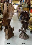 statue d'aigle en bois avec aiglon