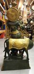 Grande statue de Krishna joueuse de fl&ucirc;te en bronze