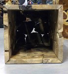 grand tabouret en bois de forme originale