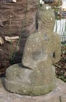 Bouddha assis en lotus en pierre de lave naturelle