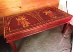 Grande table basse en bois peinte de Ganesh