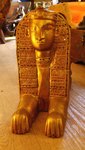 grande statue sculpté de sphinx