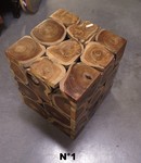 Petit tabouret ou assise en bois de teck et rondin