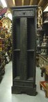 grande double colonne range CD en bois sculpt&eacute; avec tiroir