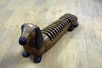 CHIEN range CD en bois rélisé par un artisan indonésien
