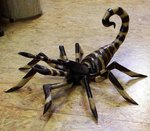 grande statue ou figurine de scorpion en bois
