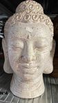 Grande tête de Bouddha en terre cuite blanche
