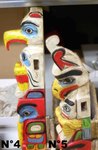 petit totem en bois peint des Indiens d'Amérique du nord