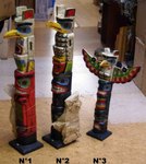 grand totem en bois peint pour une décoration extérieure ou intérieure
