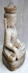 Ancienne statue de Bouddha assis en marbre blanc dor&eacute; &agrave; l'or fin avec fleur de lotus