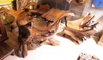 chaises et table en bois pour extérieur