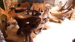 ensemble table et chaises en bois pour extérieur