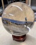Véritable boule de cristal en cristal de roche naturel