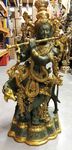 Grande statue de Krishna joueuse de fl&ucirc;te avec son veau en bronze