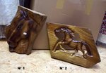 CHEVAL en bois sculpt&eacute; par un artisan indon&eacute;sien
