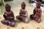 petit bouddha assis en position du lotus