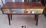 table mi-haute en bois d&eacute;cor&eacute;
