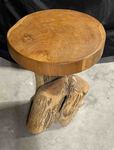 Tabouret en bois de teck et le pied en racine de teck